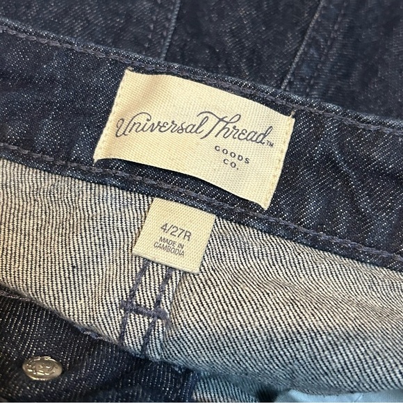 Universal Thread Blue Jean Shorts High-Waisted Frayed Hem Size 4 - Picture 5 of 7